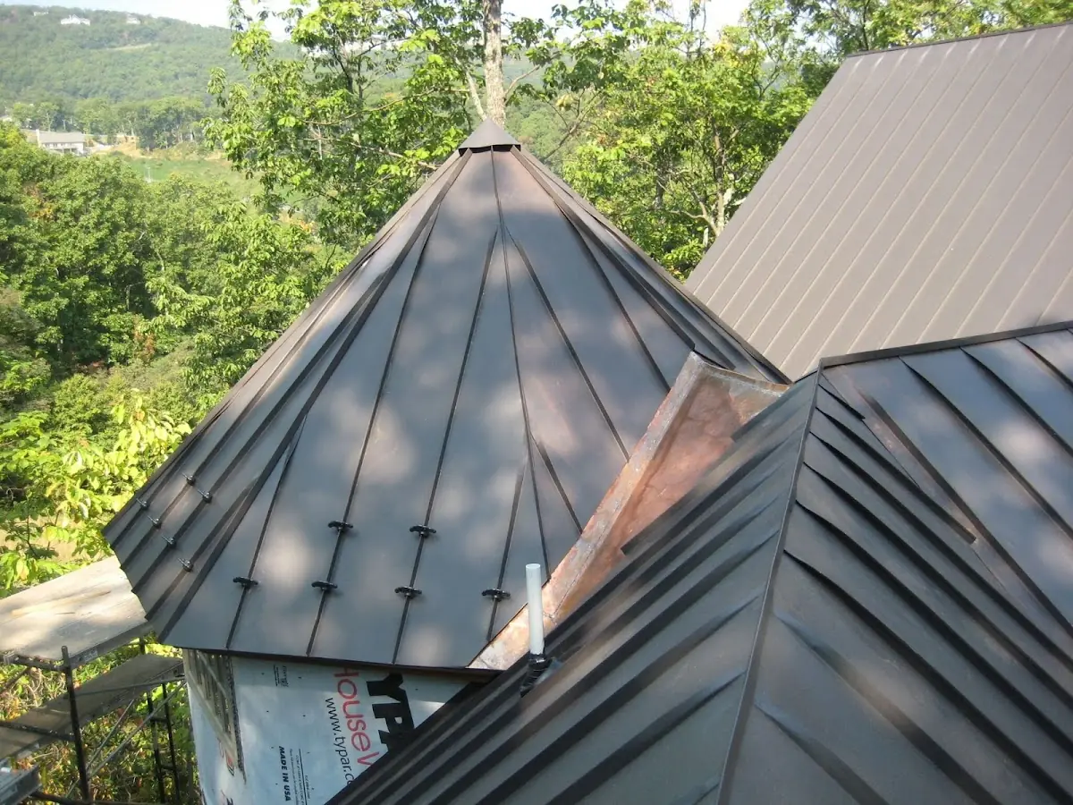 Professional Roof Tarp Installation by Craftsman Roofing in Waterville